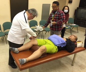 膝痛 模擬診療実技